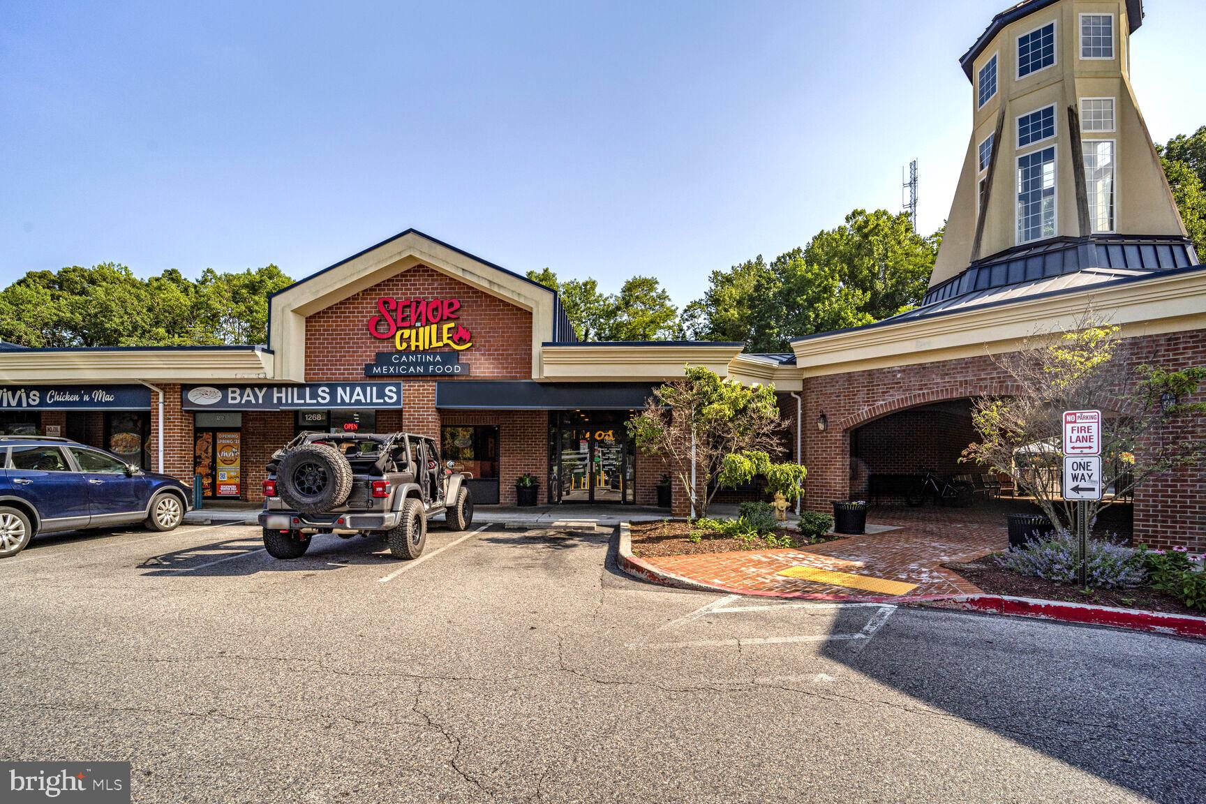 1105 RIVERBOAT COURT