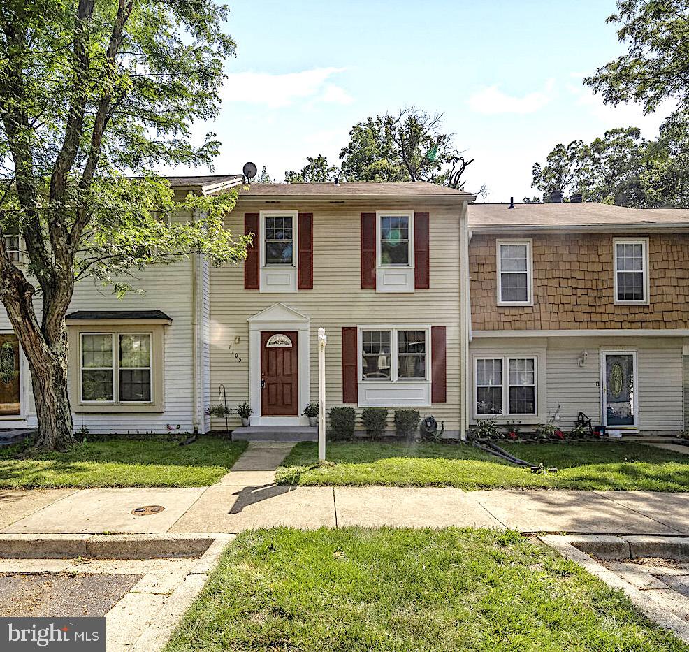 1105 RIVERBOAT COURT