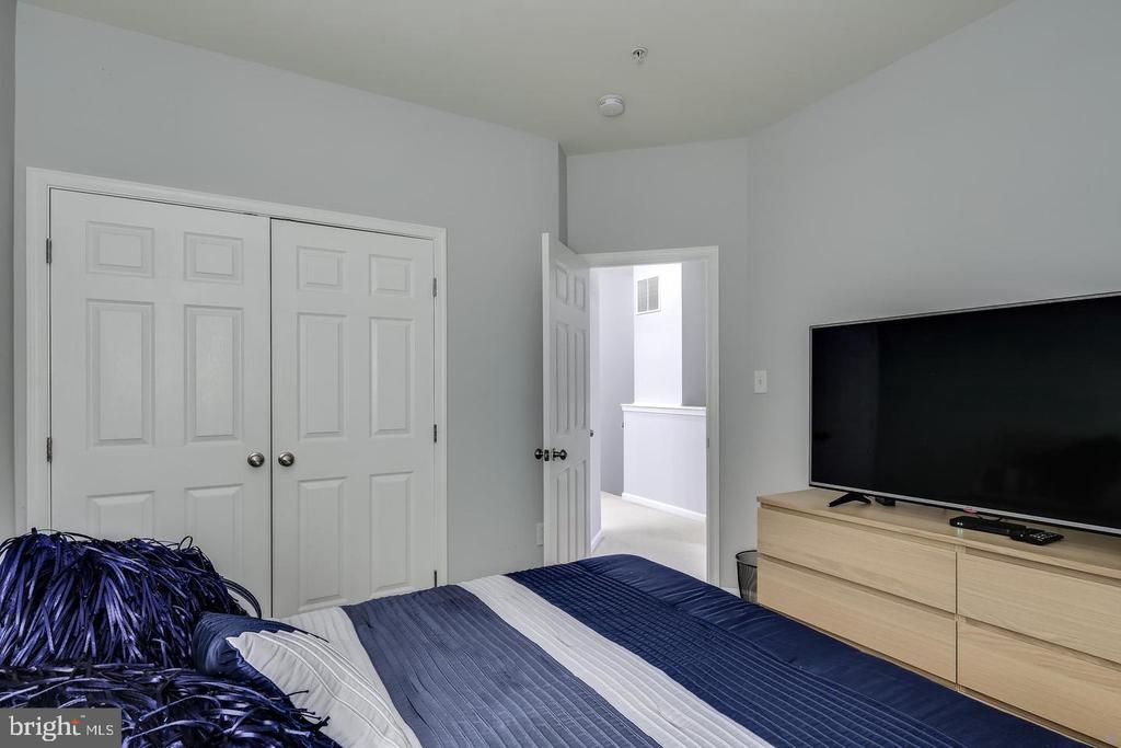 1772 COMPTON COURT