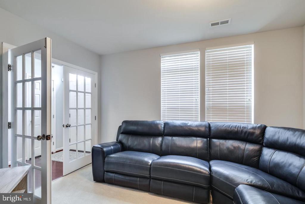 1772 COMPTON COURT