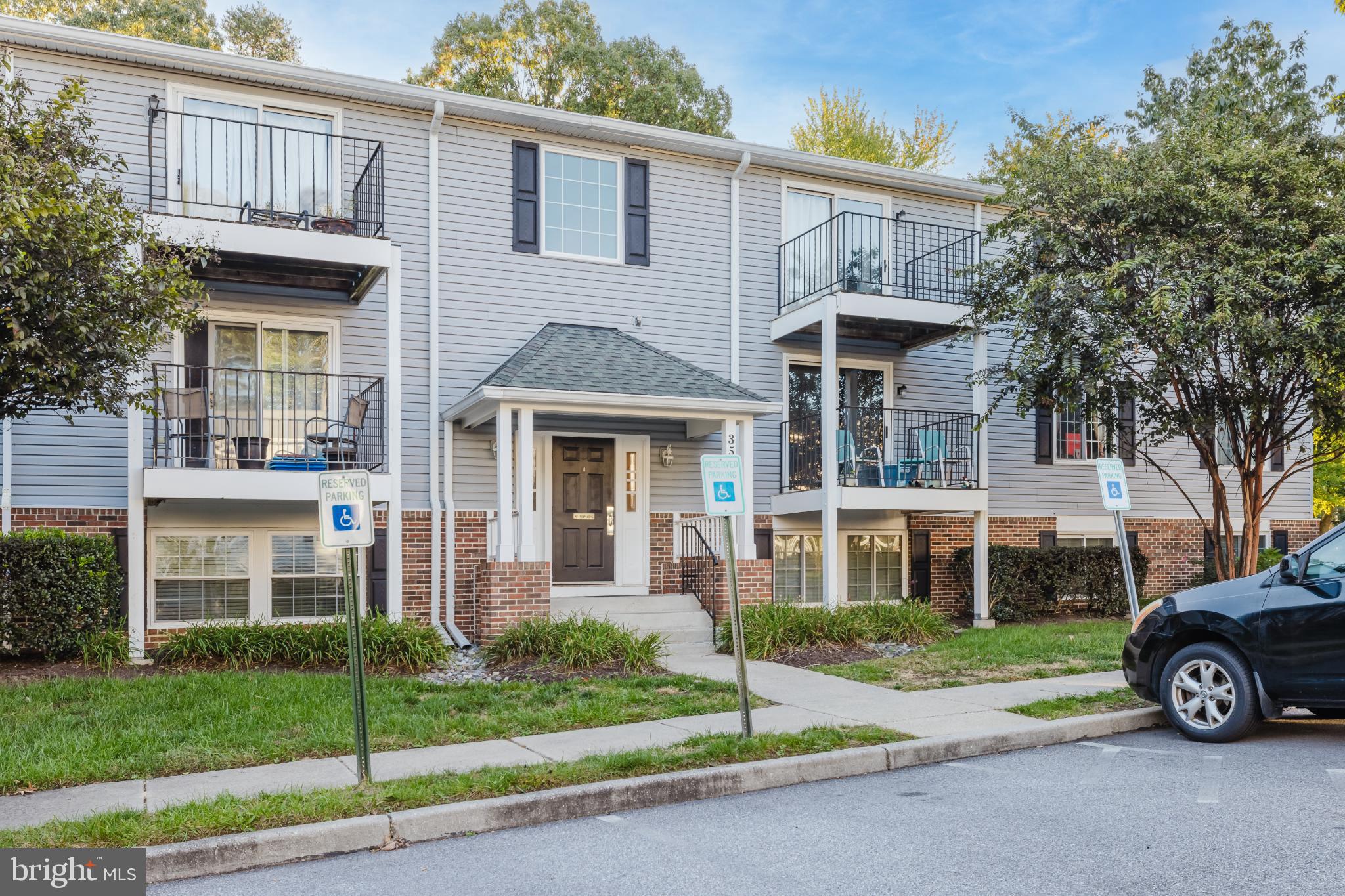 3501 DAVENPORT COURT H H