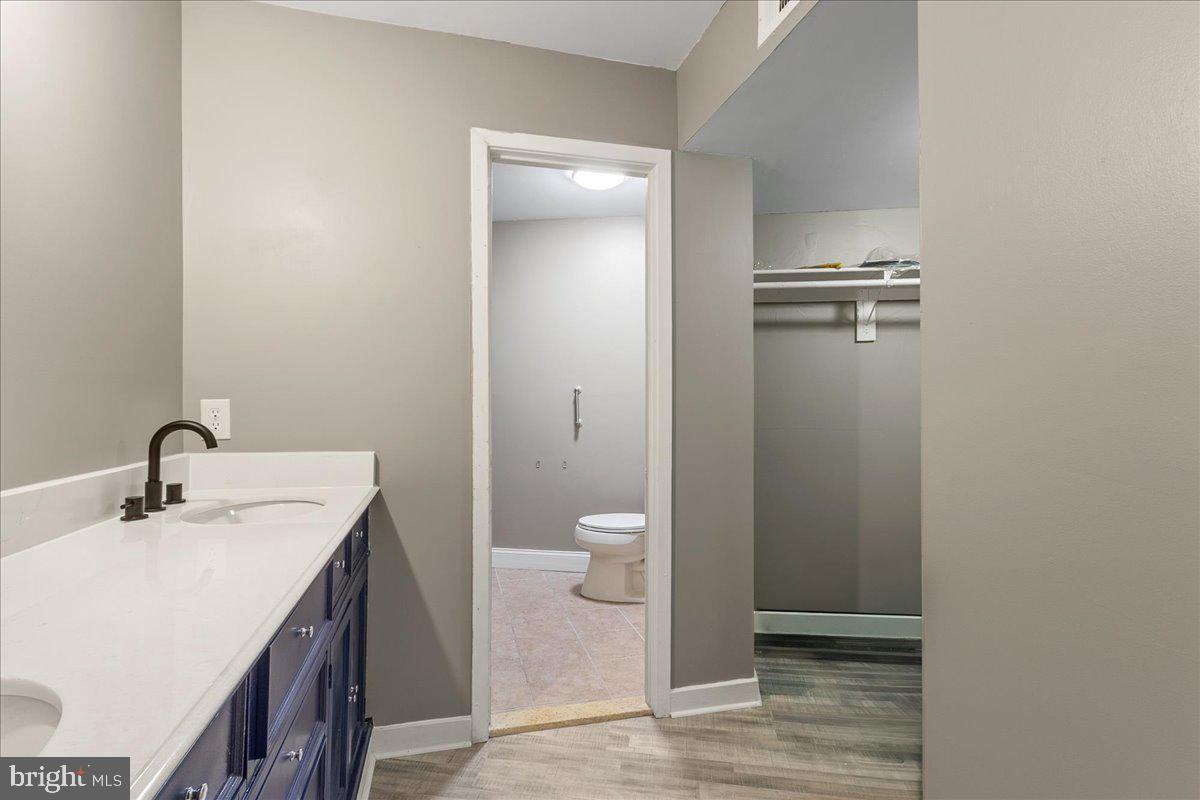 7036 HARBOUR VILLAGE COURT T1