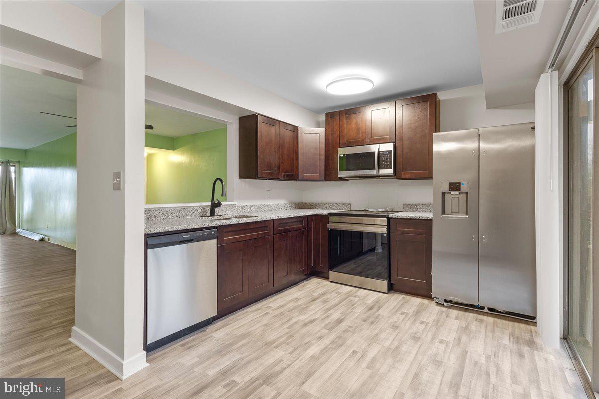 7036 HARBOUR VILLAGE COURT T1