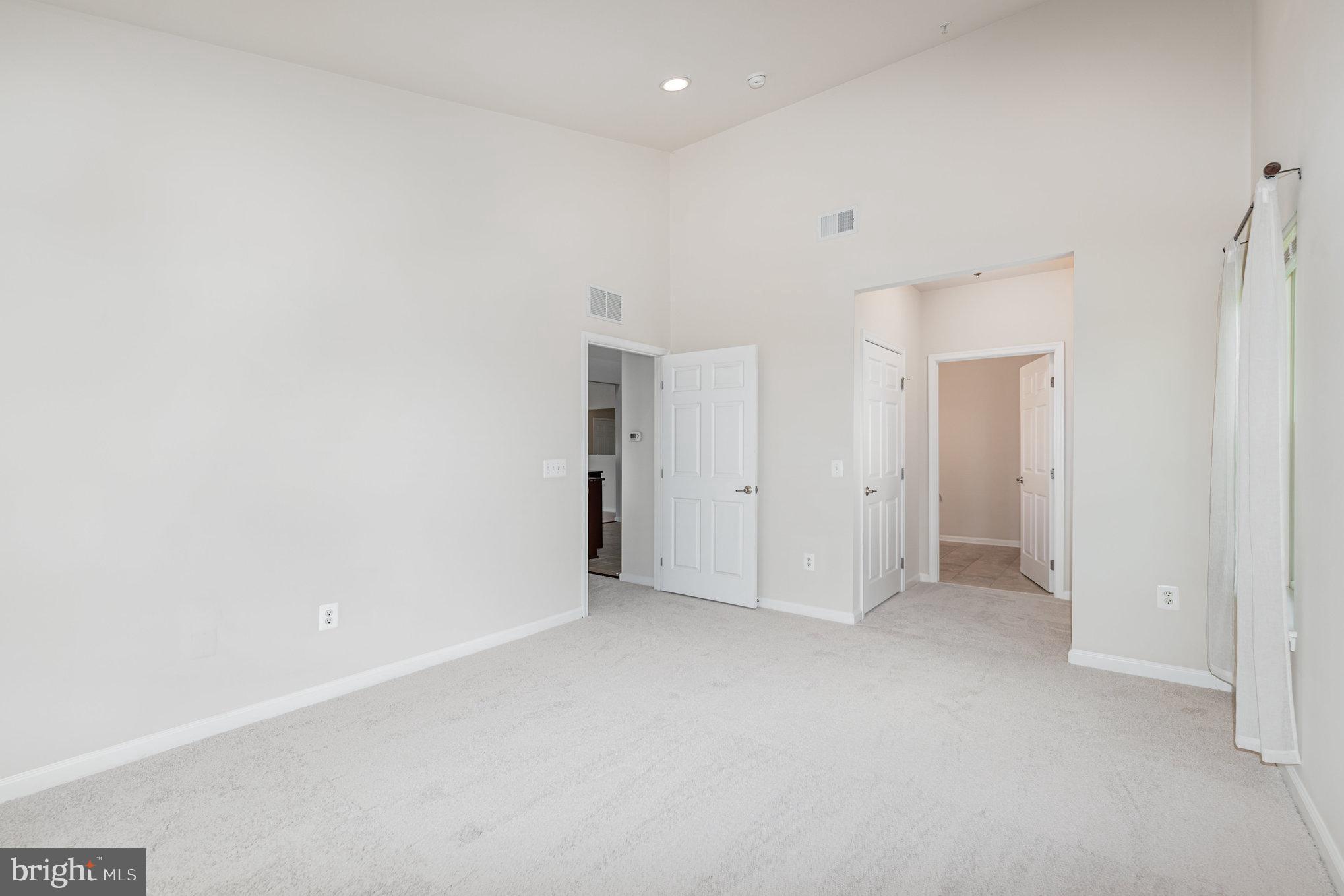 1624 HARDWICK COURT 402