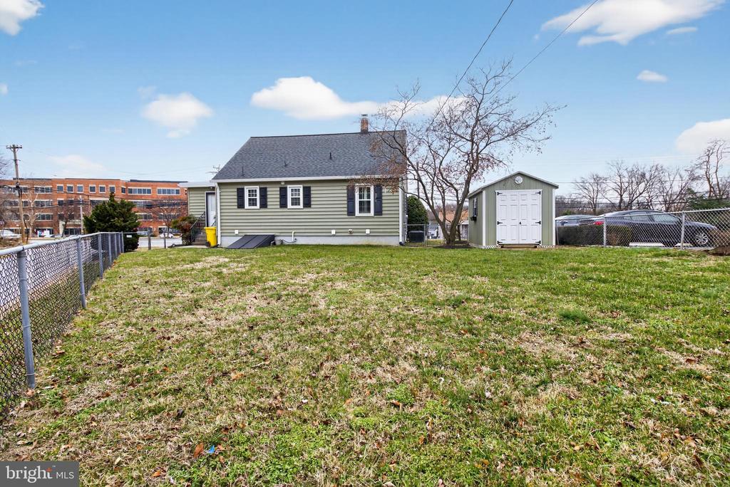 7682 QUARTERFIELD ROAD