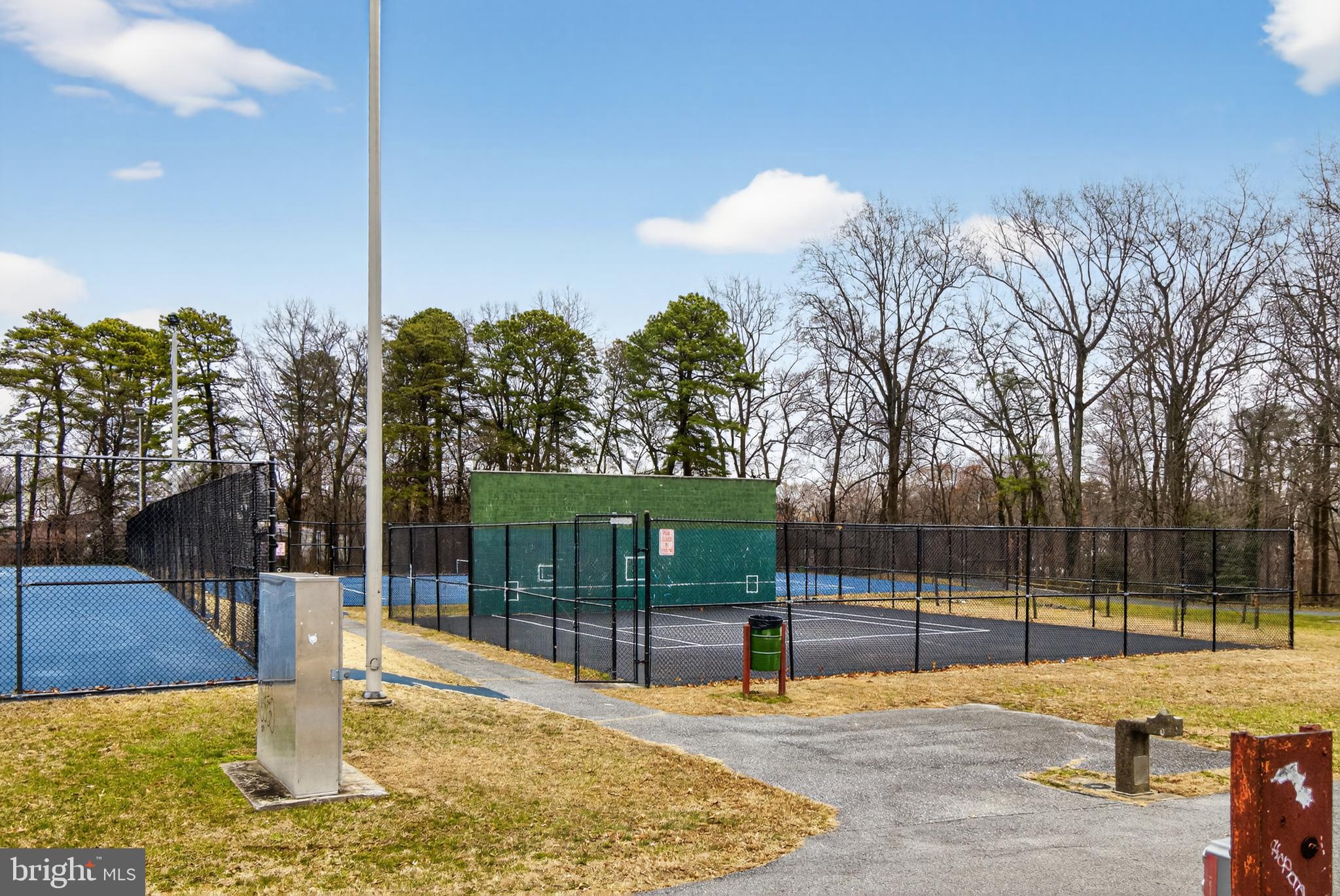 7682 QUARTERFIELD ROAD