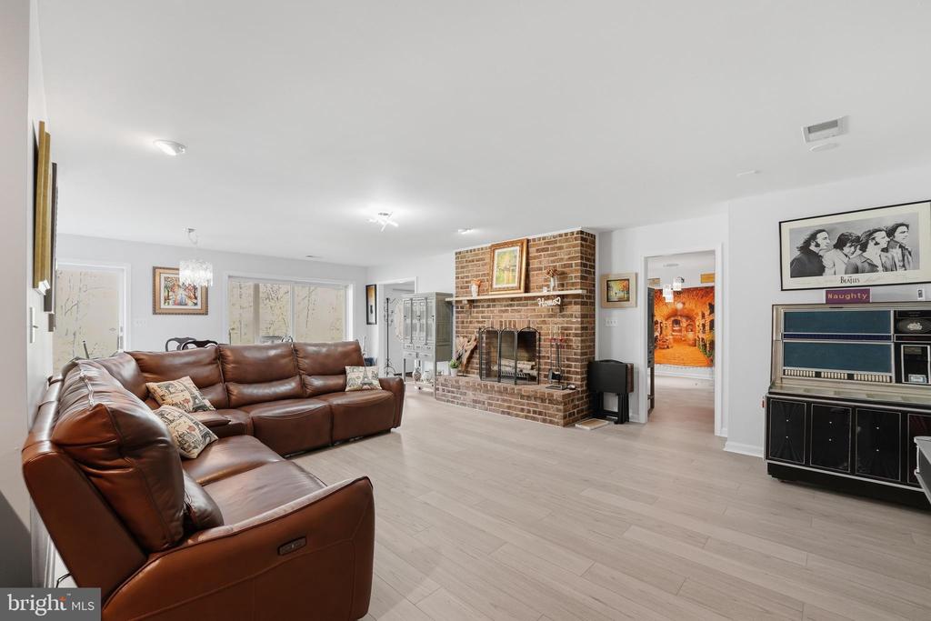 4303 TENTHOUSE COURT