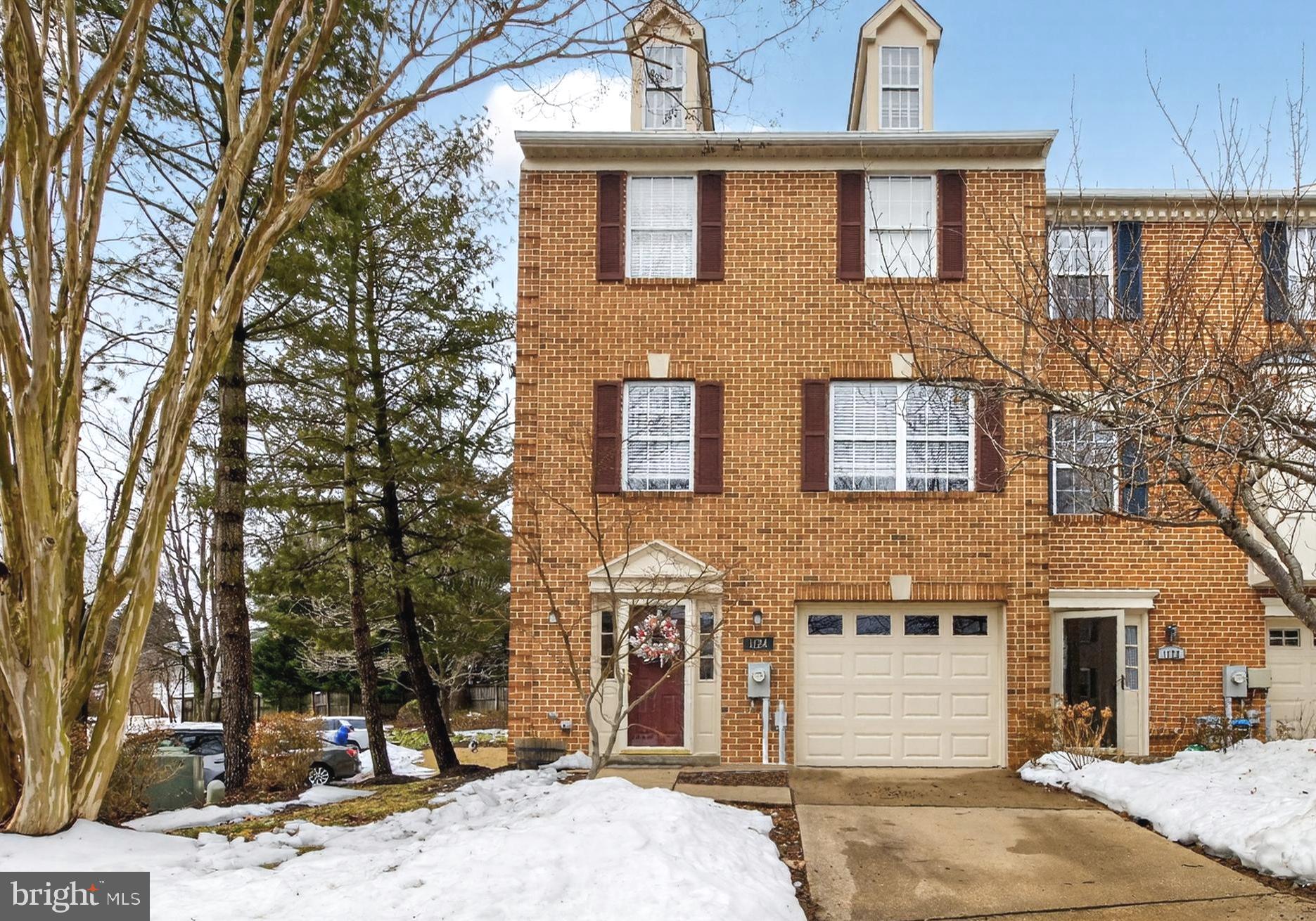 1124 BRASSIE COURT