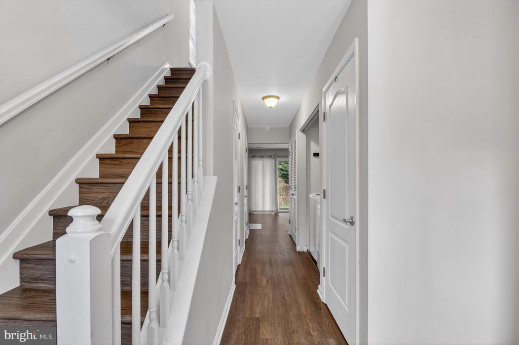 1124 BRASSIE COURT
