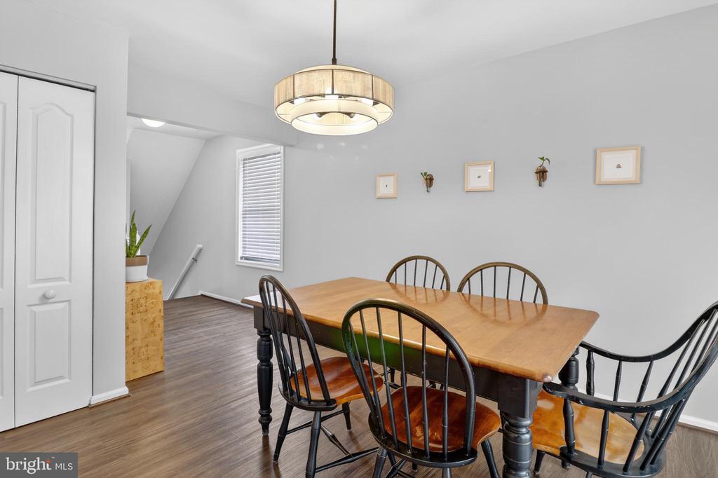 1124 BRASSIE COURT