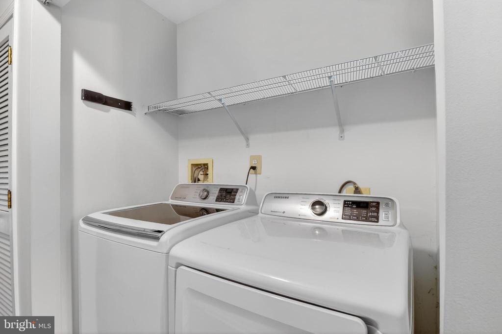 1124 BRASSIE COURT