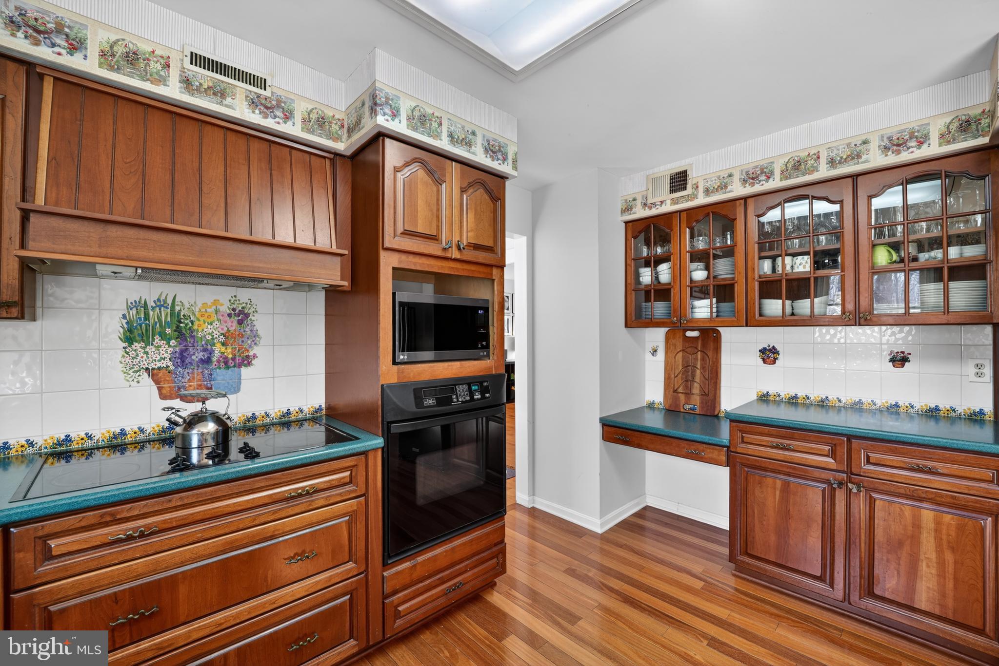 655 SANTA MARIA LANE