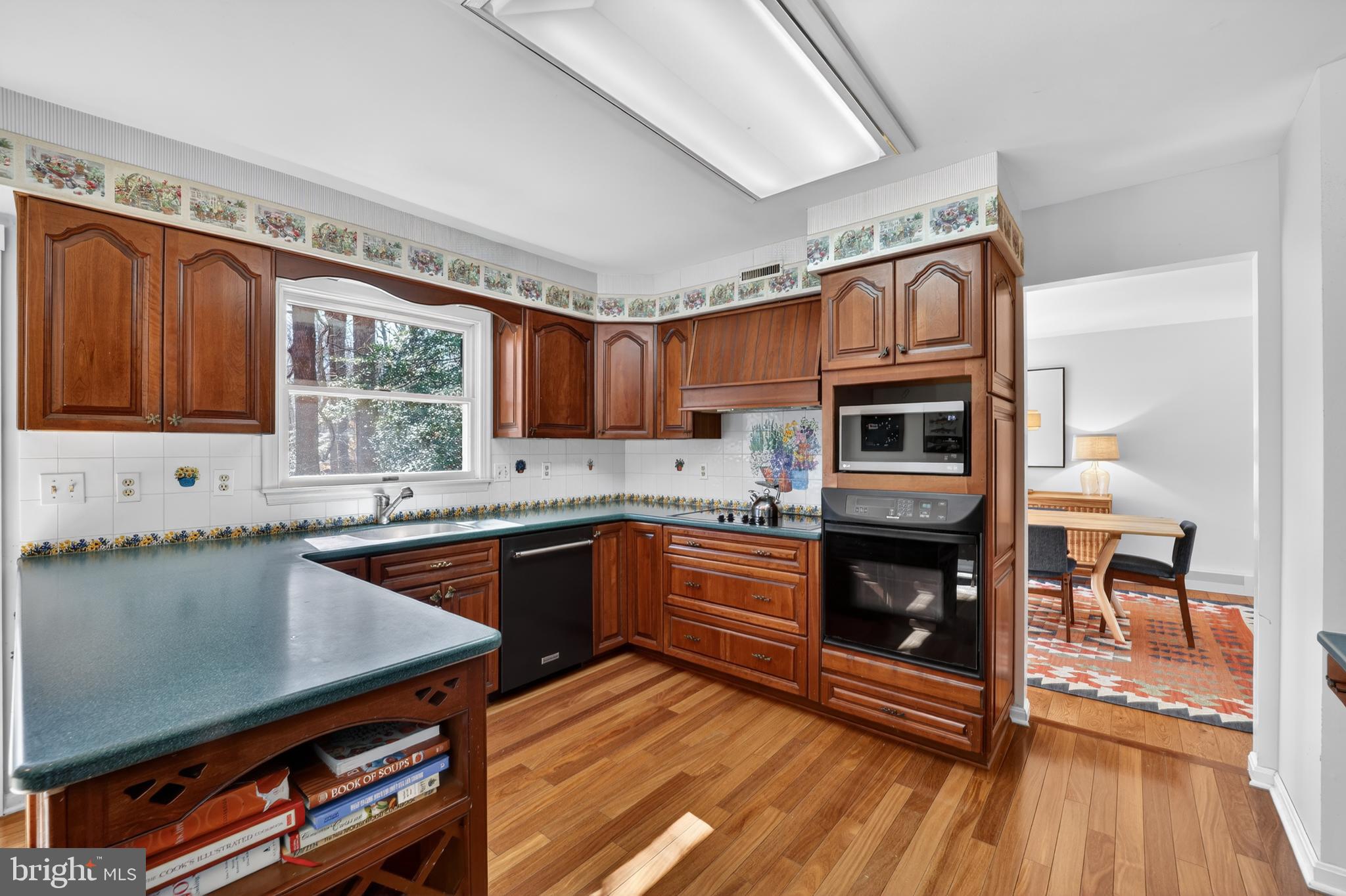 655 SANTA MARIA LANE