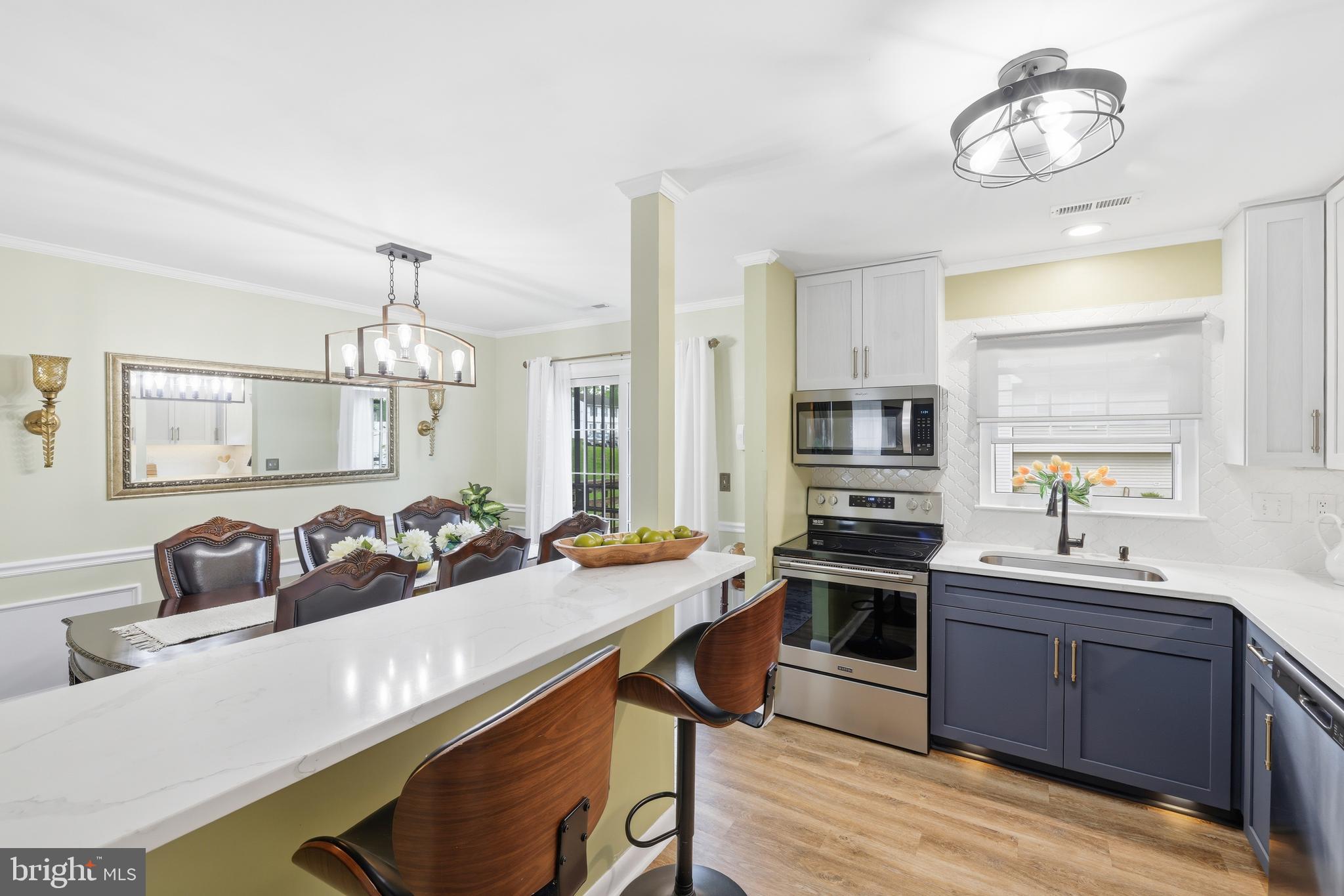 430 AZALEA PLACE