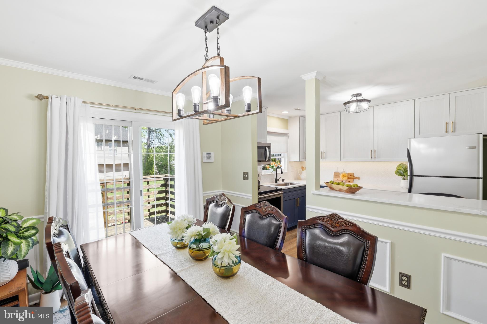 430 AZALEA PLACE