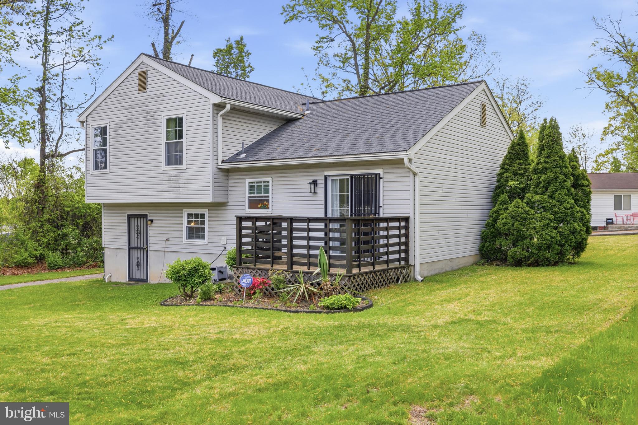 430 AZALEA PLACE