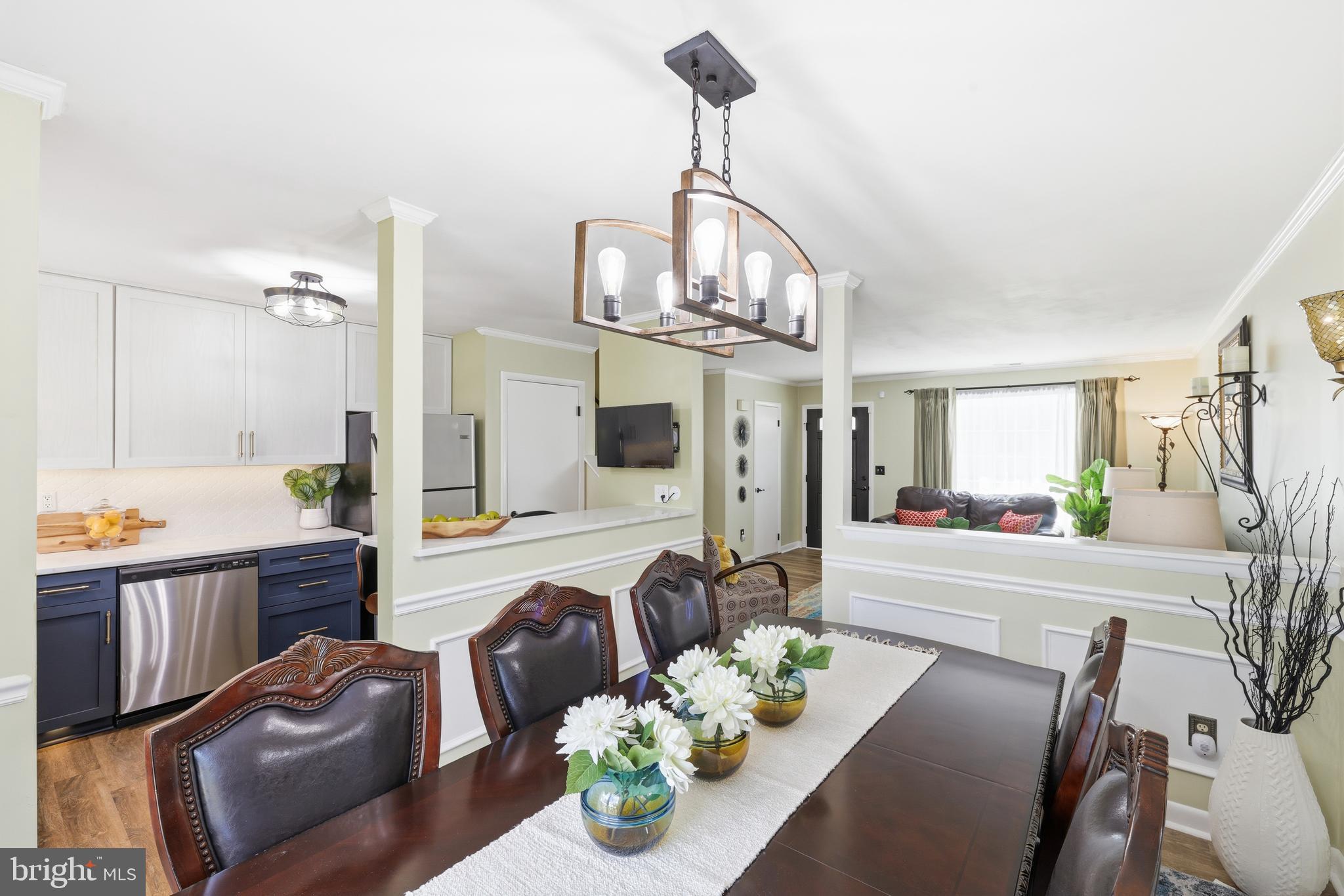 430 AZALEA PLACE