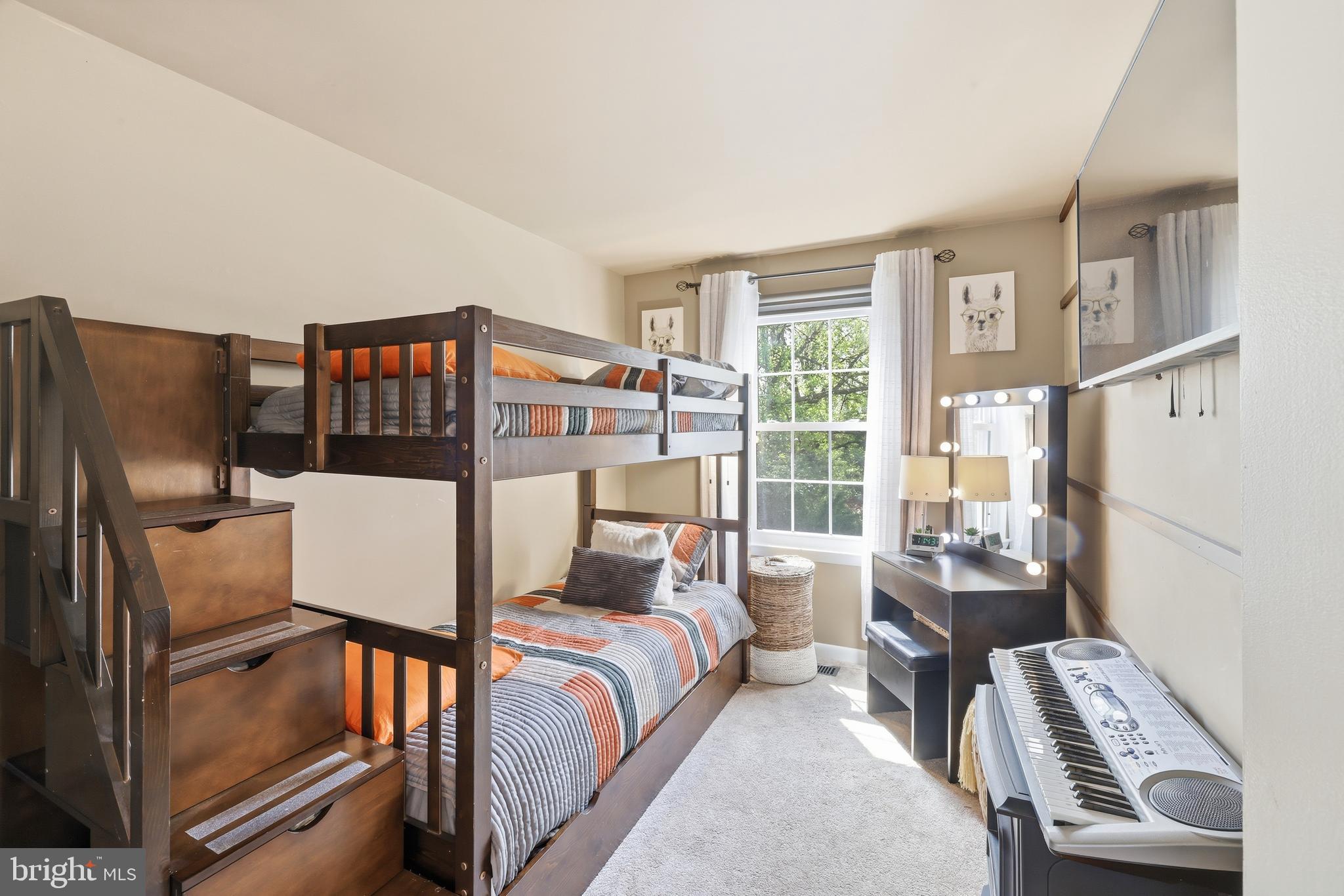 430 AZALEA PLACE