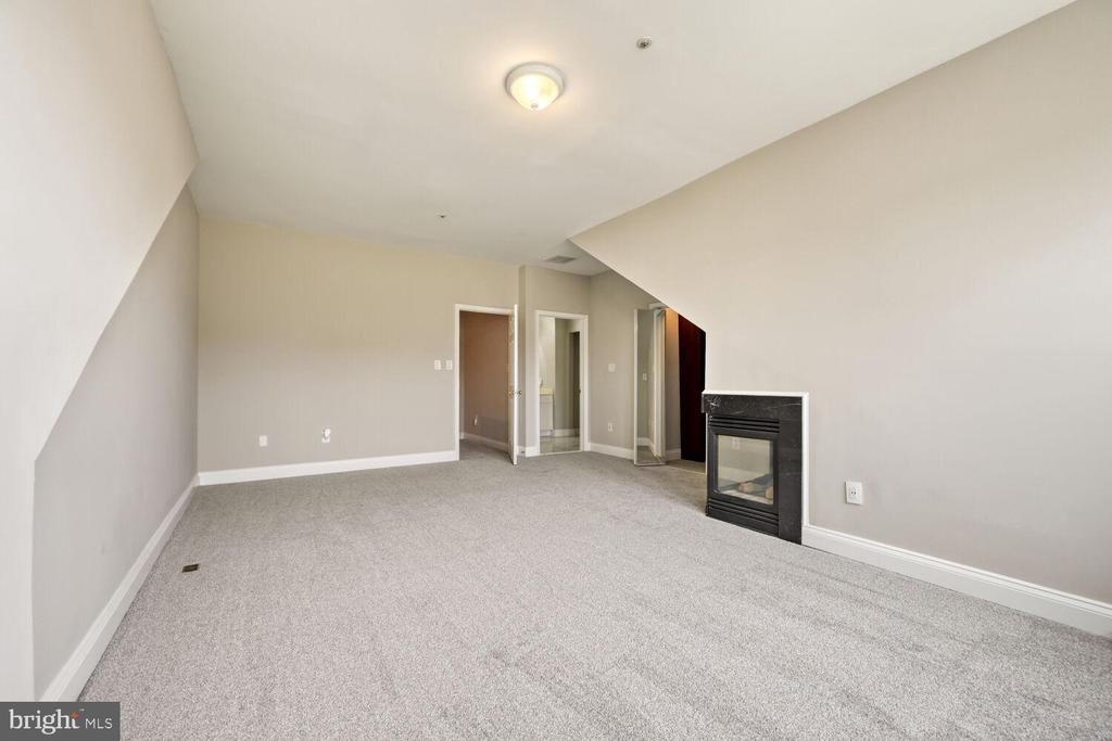 8719 CAPISTRANO WAY