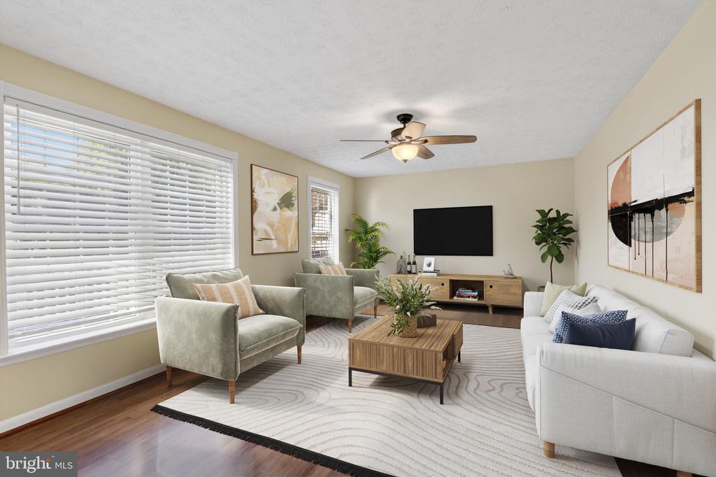 8013 PINK LILY COURT