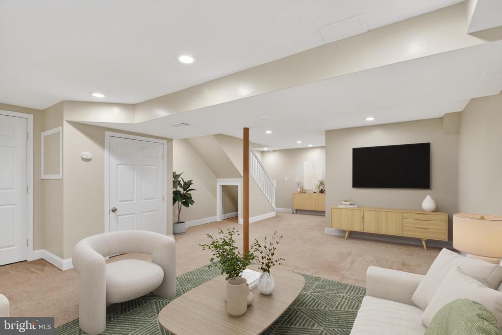 8013 PINK LILY COURT