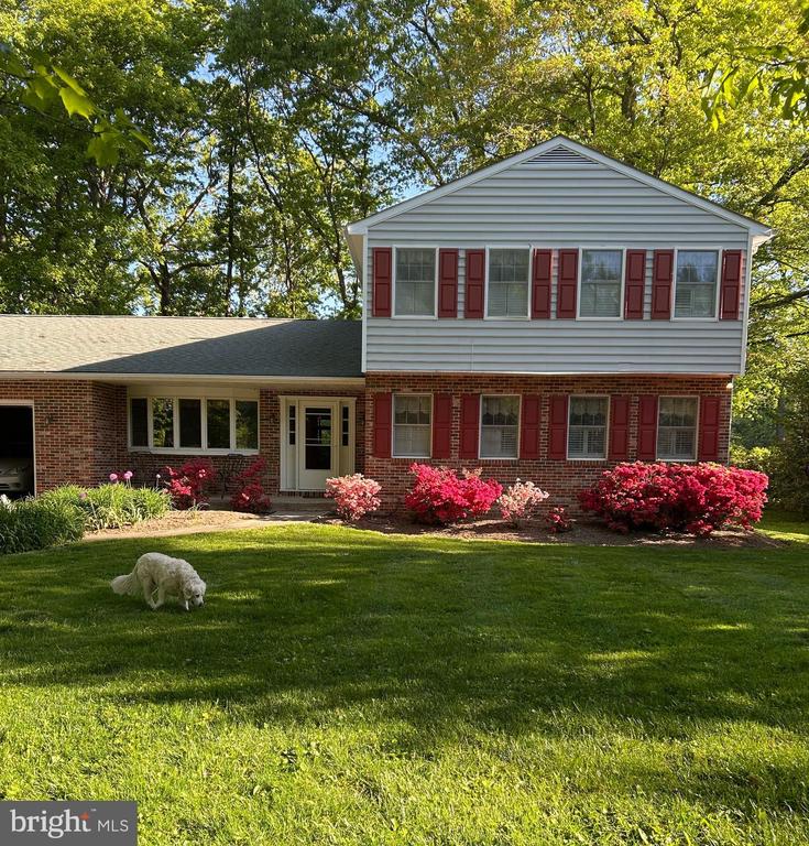 700 N HOLLY DRIVE