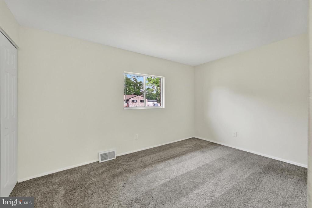 304 LIONSHEART GLEN