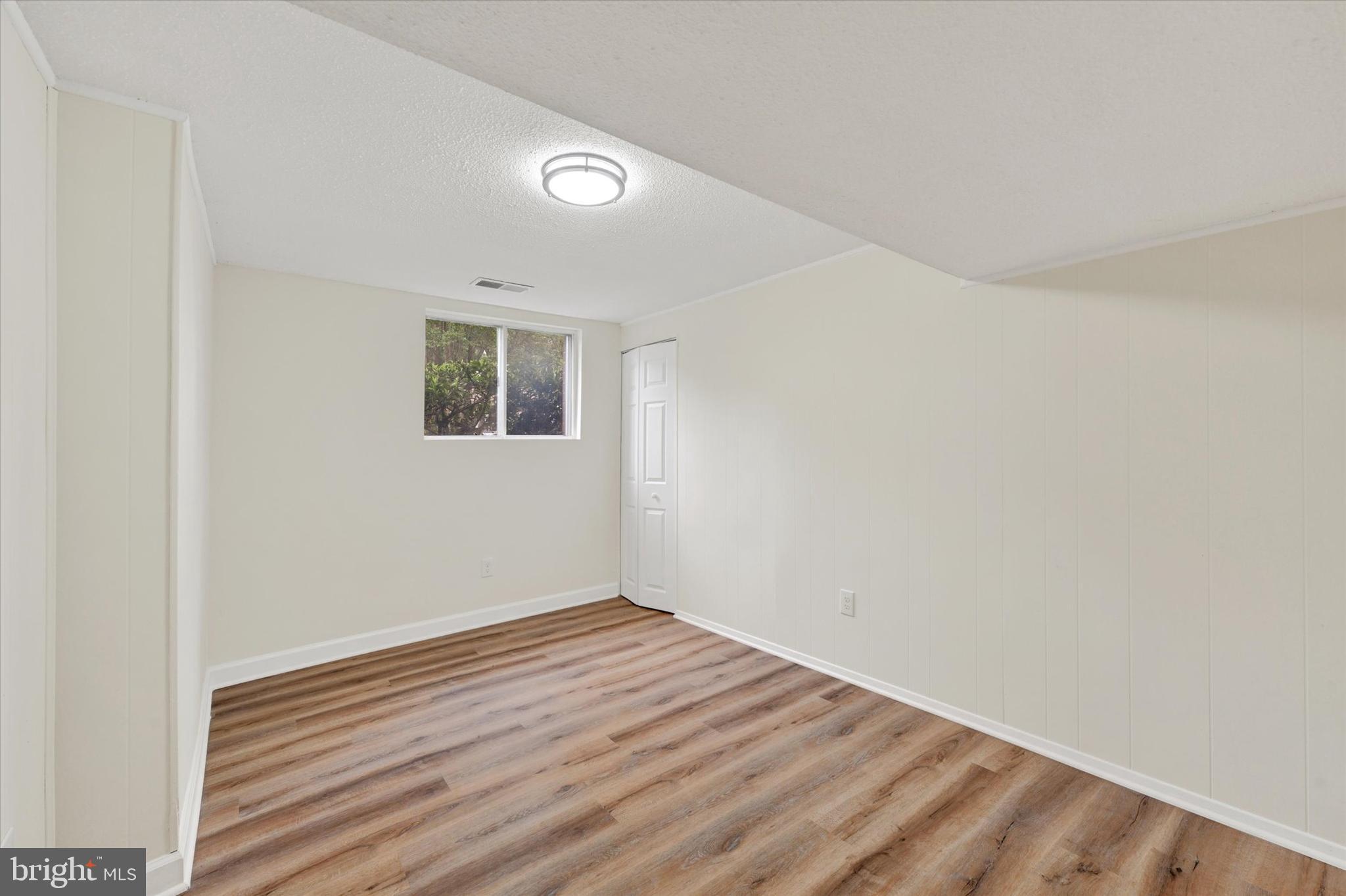 304 LIONSHEART GLEN