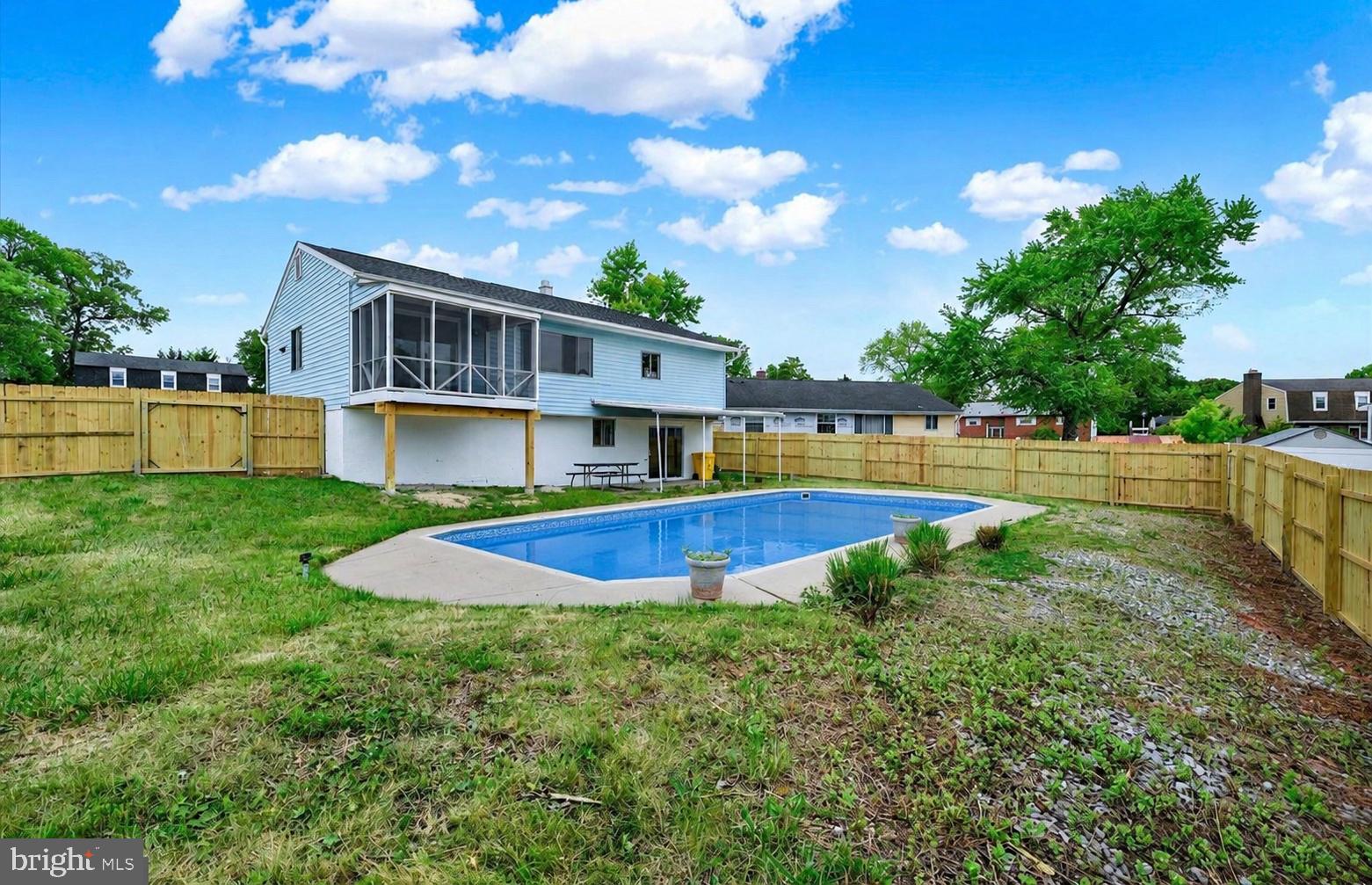 304 LIONSHEART GLEN