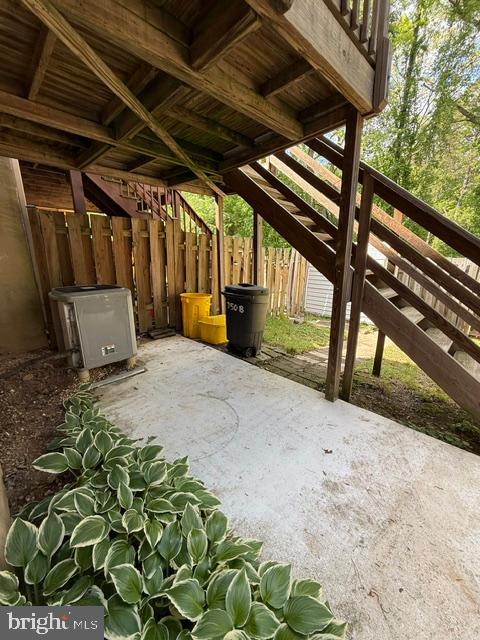 7508 WHALER COURT