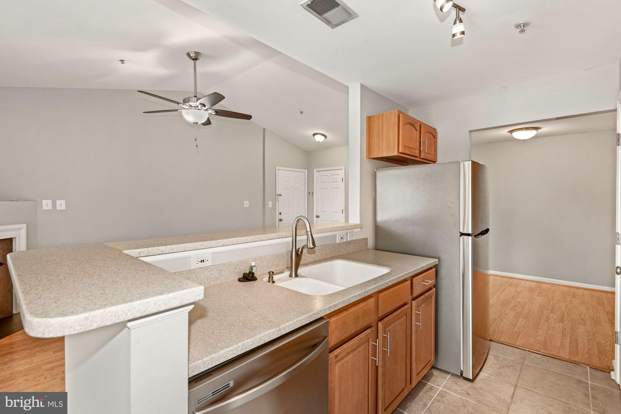 2015 GOV THOMAS BLADEN WAY 301
