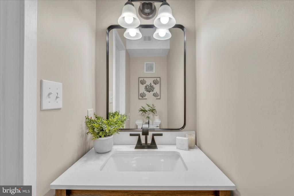 7036 HARBOUR VILLAGE COURT T1