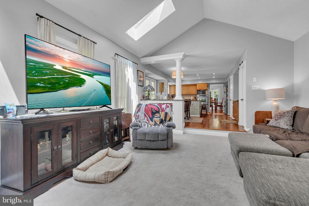 1720 JASPER LANE