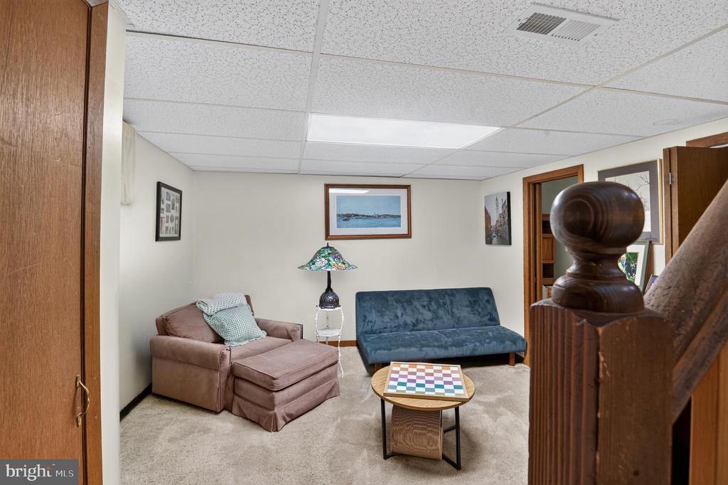 5216 PATRICK HENRY