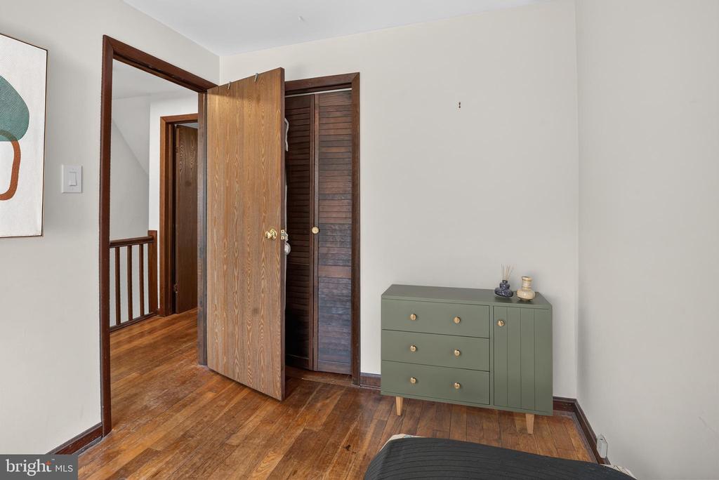 5216 PATRICK HENRY