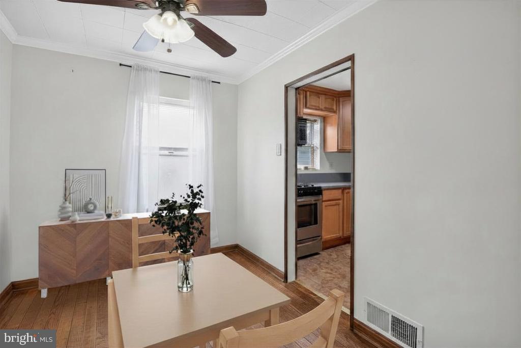 5216 PATRICK HENRY