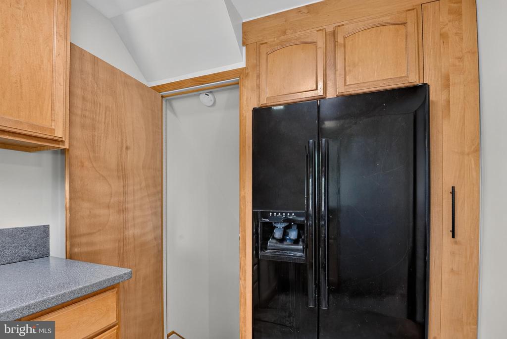 5216 PATRICK HENRY