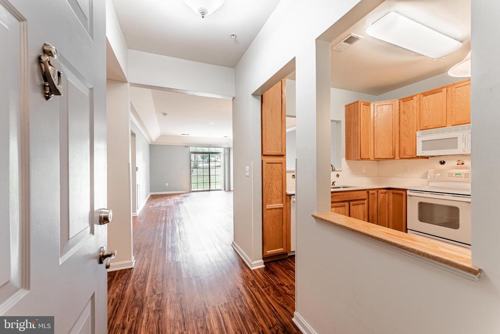 8605 WANDERING FOX TRAIL Unit: 105