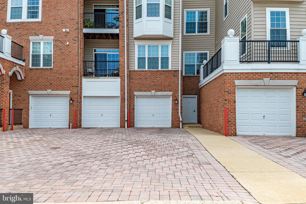 8605 WANDERING FOX TRAIL Unit: 105