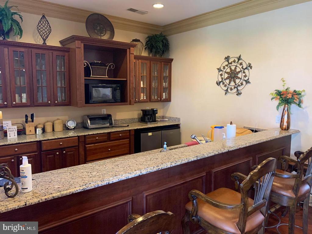 8605 WANDERING FOX TRAIL Unit: 105