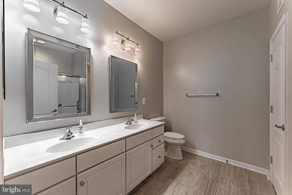 8605 WANDERING FOX TRAIL Unit: 105