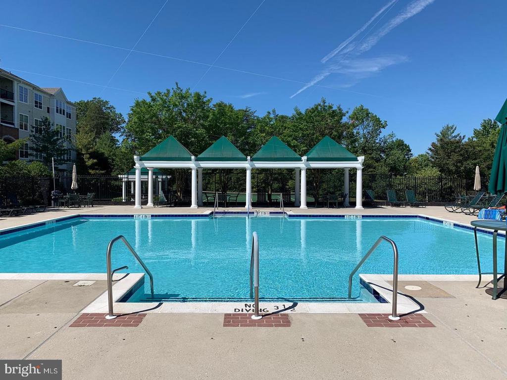 8605 WANDERING FOX TRAIL Unit: 105