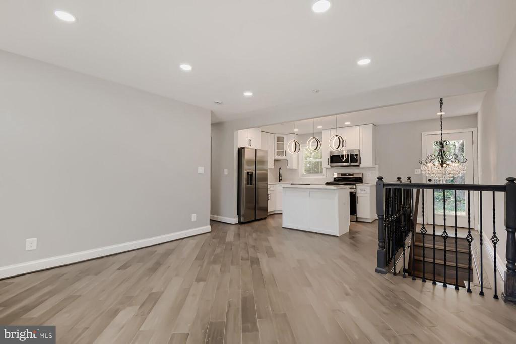 105 ROSECREST DRIVE