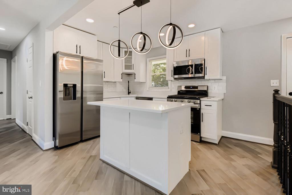 105 ROSECREST DRIVE