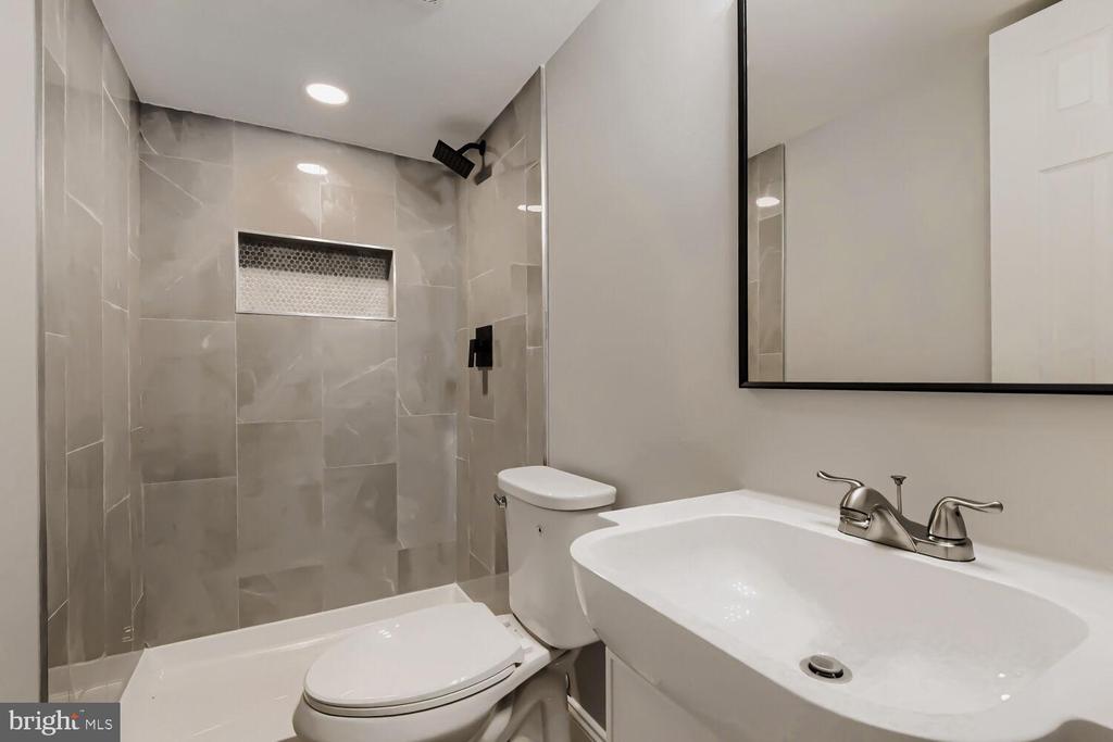 105 ROSECREST DRIVE