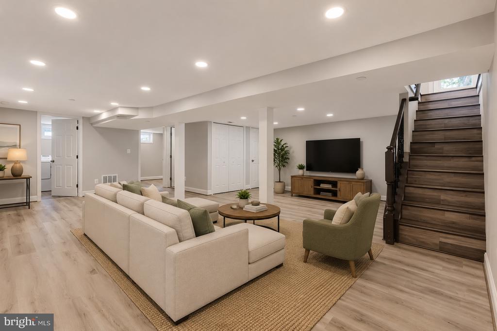 105 ROSECREST DRIVE