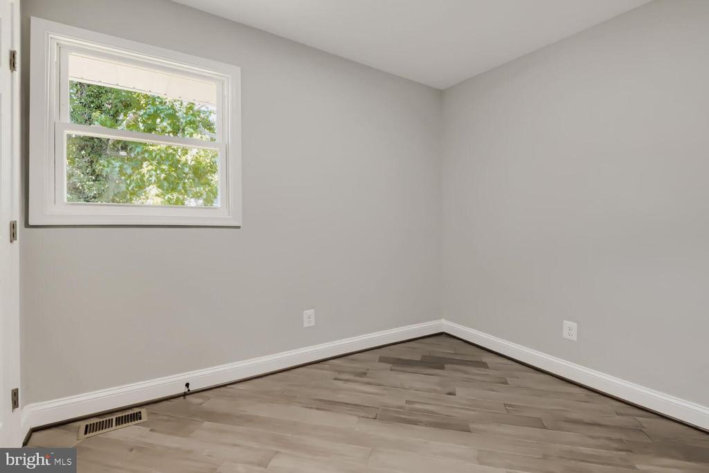 105 ROSECREST DRIVE