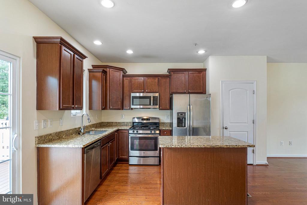 608 WARBLERS PERCH WAY