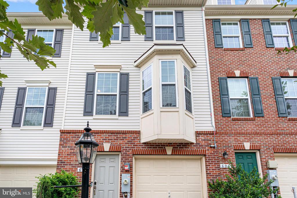 608 WARBLERS PERCH WAY