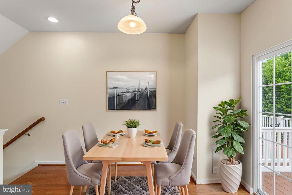 608 WARBLERS PERCH WAY